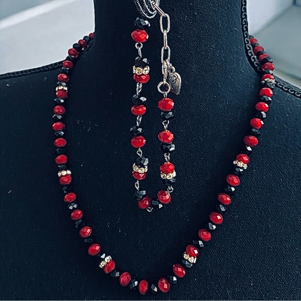 Premier Designs Necklace & Matching Bracelet Set